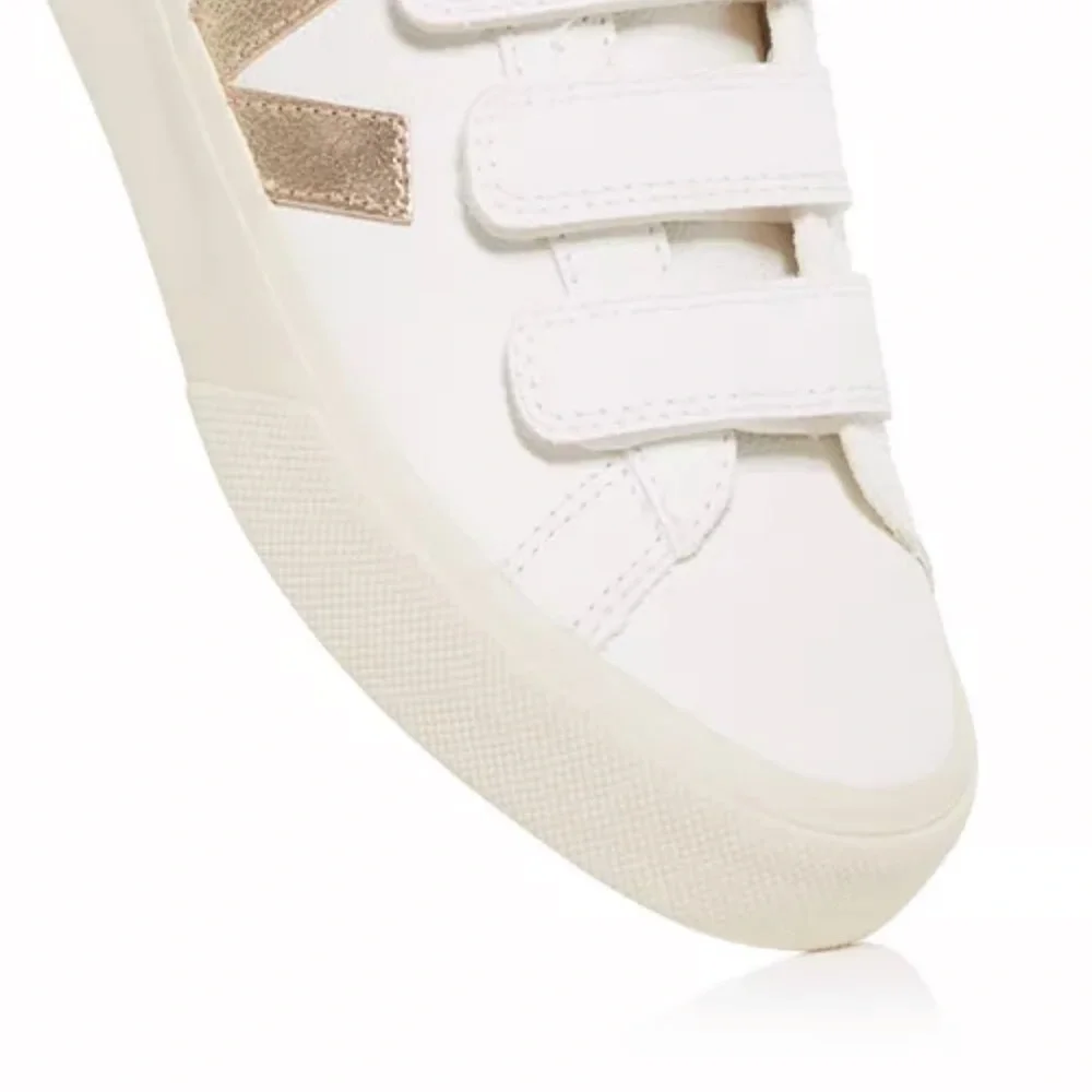 New!Veja Recife leather white Sneakers - Picture 9 of 10